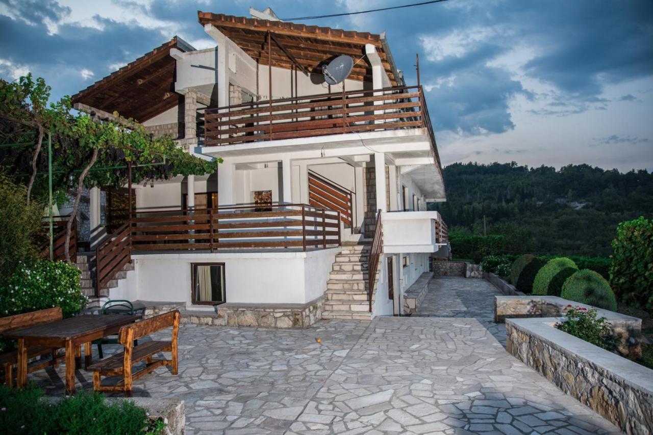 וירפזאר B&B Domacinstvo Raicevic מראה חיצוני תמונה